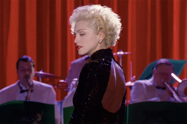 Breathless Mahoney, in Dick Tracy